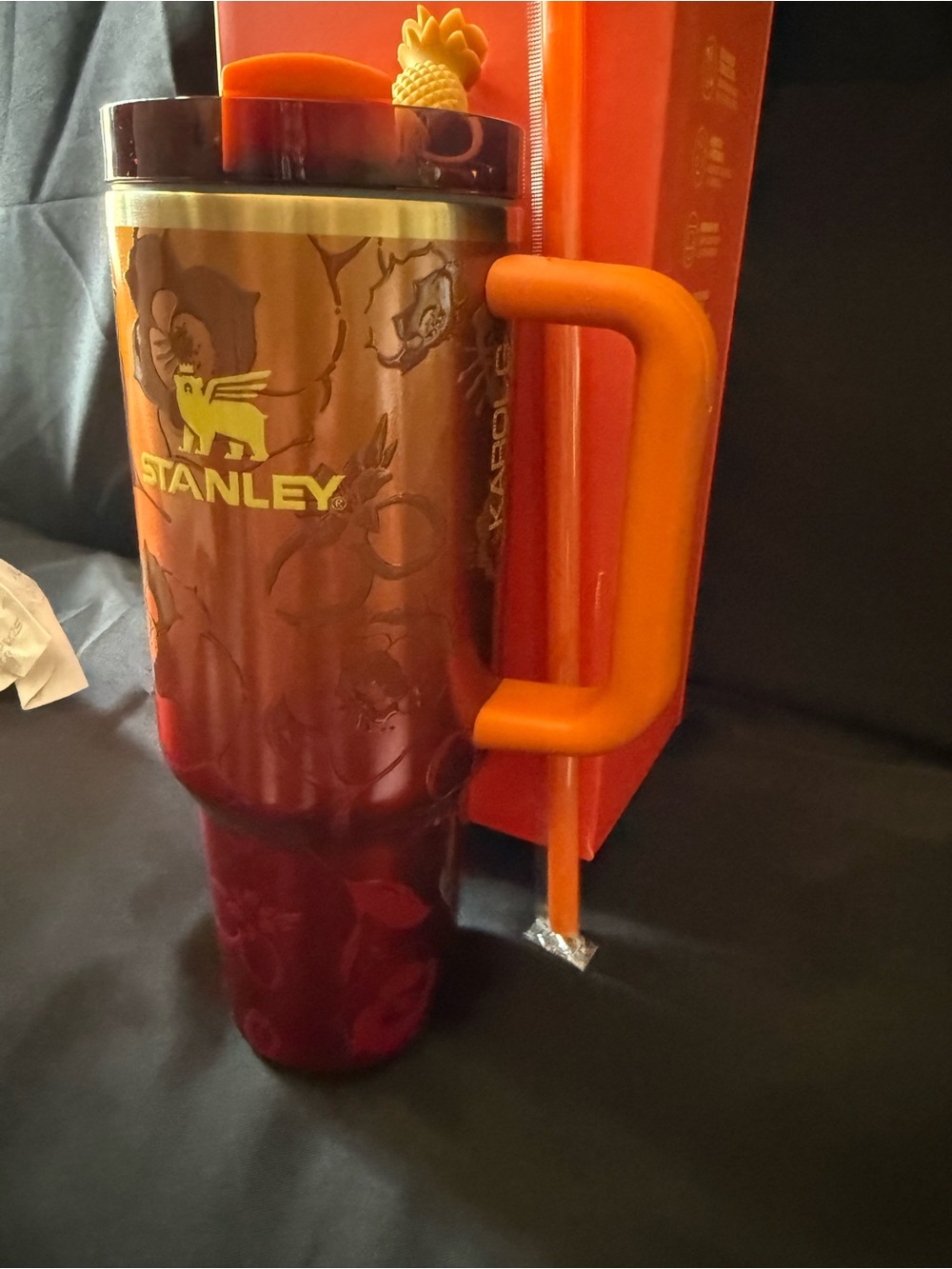 New Stanley 40oz Karol G Edition Orange and Red Floral with Box Topper Straw - Picture 4 of 16